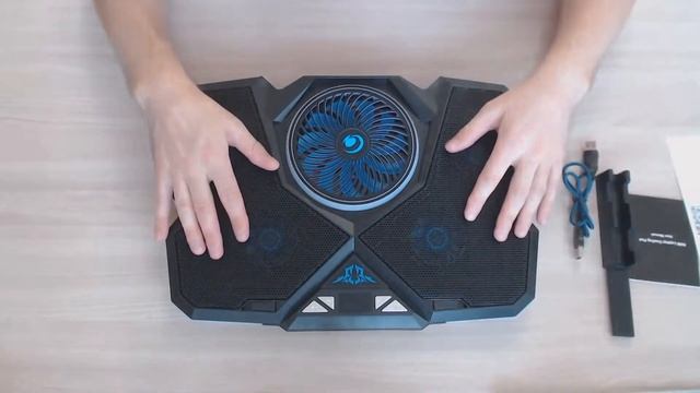 Видеообзор " Охлаждающая подставка для ноутбуков CoolCold ice demon 13"