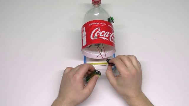 ? HOW TO MAKE a HELICOPTER from Coca-Cola PLASTIC BOTTLE | MAD HANDMADE смотреть онлайн