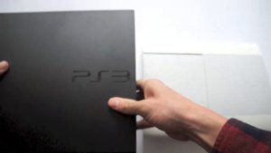 White vs Black Super Slim PS3 Comparison