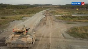 БМПТ-72 ведёт огонь из спаренных 30 мм автоматических пушек 2А42 - BMPT-72 fires twin 30 mm 2A42