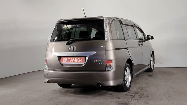 Toyota Isis смотреть онлайн