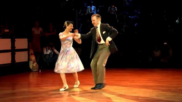 Танцуют Bianca & Nils ! Кавказская весёлая, Band Odessa, 2016 смотреть онлайн