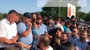 Дагестанцы предъявили чиновникам за их преклонение перед чеченцами   Чечня Дагестан конфликт