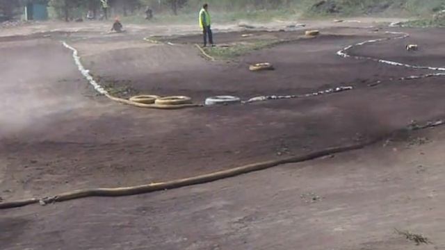 Квалификационные заезды смотреть онлайн