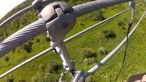 Ремонт ЛЭП под напряженимем 765 000 вольт с вертолёта