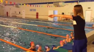 Фрагмент тренировки в бассейне группы оздоровительного плавания (тренер:Понкратова Н.)