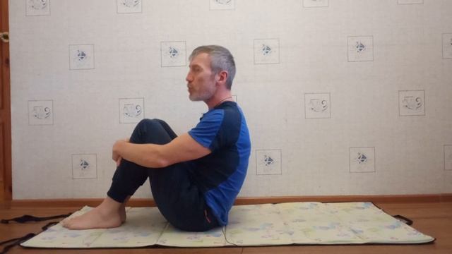 Простое упражнение, которое хорошо помогает при болях в спине