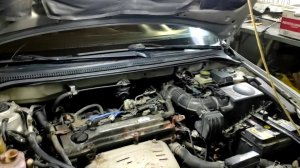 Toyota avensis  1AZ FSE троит при холодном запуске (ответ в комментах) .