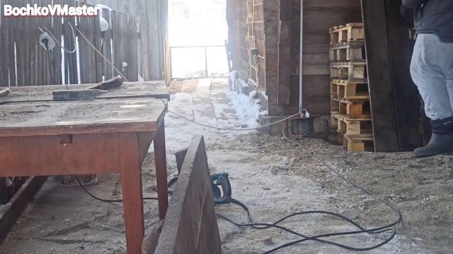 Начинаю делать барную стойку из старой амбарной двери... #BochkoVMaster #барнаястойка #лофтвинтерье