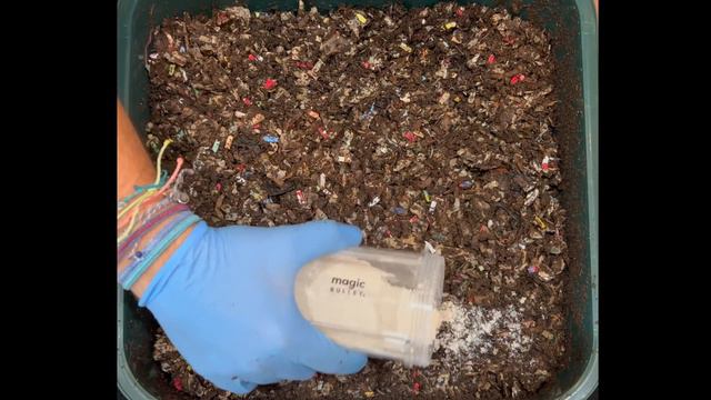 Easy Way to Harvest a Worm Tower + New Feeding & Cocoon Nursery Start | Vermicompost Worm Farm смотреть онлайн