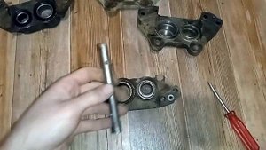 Разговоры перед сном о ремонте суппортов 412 Москвича.