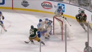 Kirill Kaprizov scores vs Blues at Winter Classic (1 jan 2022)