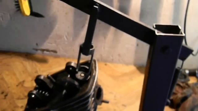 Как правильно рассухарить и засухарить клапана на мотоцикл днепр мт ! смотреть онлайн