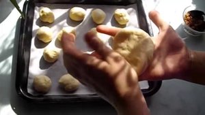 Сдобные Пирожки с Изюмом видео рецепт