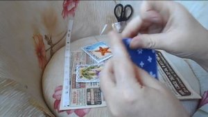 Как я оформляю вышивку на пластиковой канве в магниты (фетр).
