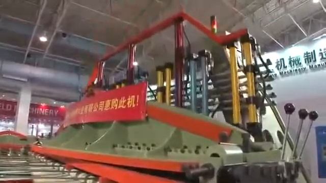 Мощный Станок для производства строганного шпона на выставке
