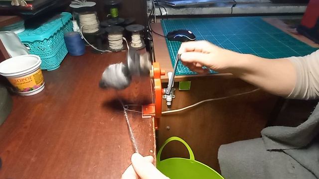 НАМОТКА  ПРЯЖИ В  КЛУБОК