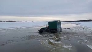 Каракат ЗИС-5 с самоблоком ДАК. Выход на лёд.