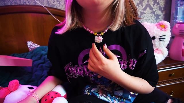 СОБРАЛА сестре ОГРОМНЫЙ БОКС Hello Kitty? | ПОТРАТИЛА 500.000₽ смотреть онлайн