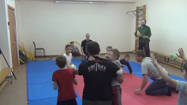 Занятия отцы и дети - Минифутбол смотреть онлайн