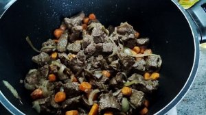 ТУШЁНАЯ КАРТОШКА С МЯСОМ! Пальчики оближешь! Говядина с овощами. Все так просто и так вкусно