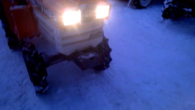Японский минитрактор Kubota B1402-M