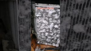 Моем радиатор.