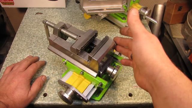 Тиски двух координатные станочные. SKRAB 25503 смотреть онлайн