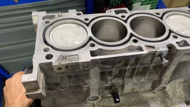 Хендай ix35 G4KD.Плохой бензин и детонация в моторе.сломало кольца.задрало цилиндры. смотреть онлайн