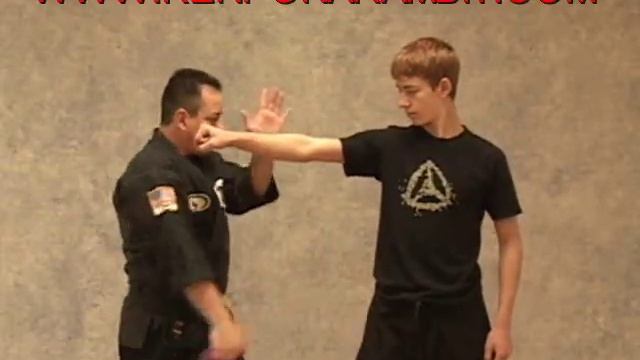 Karambit Instructional DVD Angelo Collado смотреть онлайн