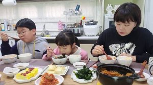 [집밥먹방] 💕 김치찌개 두부구이 계란말이 미역데침 따뜻한집밥 먹방 Kimchi jjigae Mukbang Eating show Korean home meal