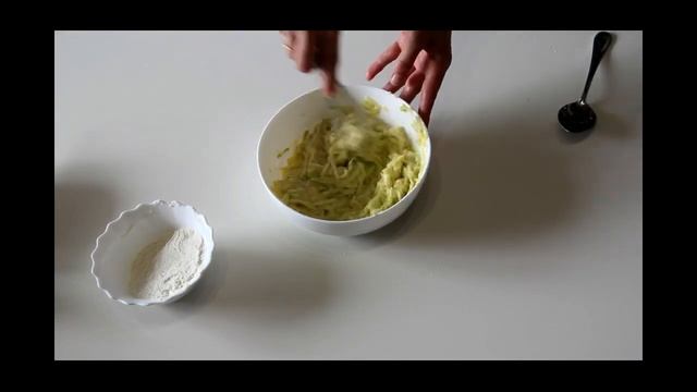 Оладьи из кабачков. Как приготовить кабачковые оладьи, простой рецепт, получится у всех.