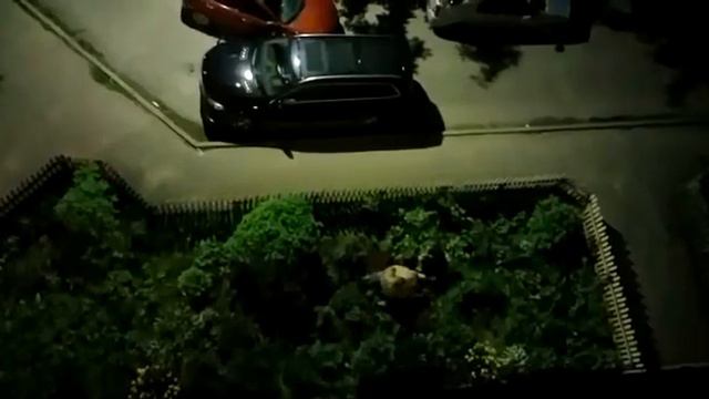 В Кубинке пьяный Водитель разнёс несколько автомобилей во дворе жилого дома, угомонить его было сло