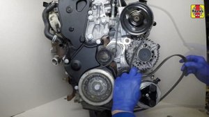 Ford S-MAX and Galaxy (2006 - 2015) - Replace the drive belt