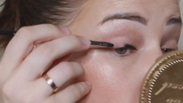 Макияж в Новогоднюю ночь, яркий смоки с глиттером смотреть онлайн