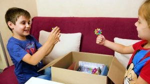 КАКОЙ БЕЙБЛЭЙД ЭДИК ВОЗЬМЕТ В ШКОЛУ Back To School Мистери Бокс BeyBlade Burst Mystery Box