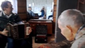 Играет Фанис Зиятдинов.