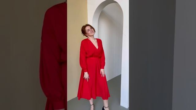 Платье в горошек с длинным рукавом смотреть онлайн