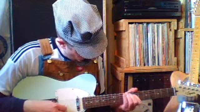 Squier Sonic Series Telecaster? Or Bullet? : Explore смотреть онлайн