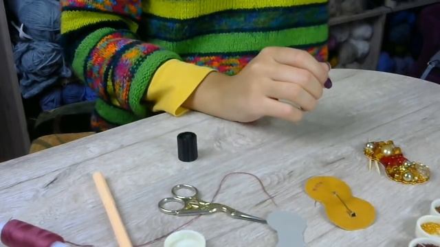 Неожиданно вышили брошечку моточек пряжи! Прямой эфир Instagram 6.12.17 смотреть онлайн