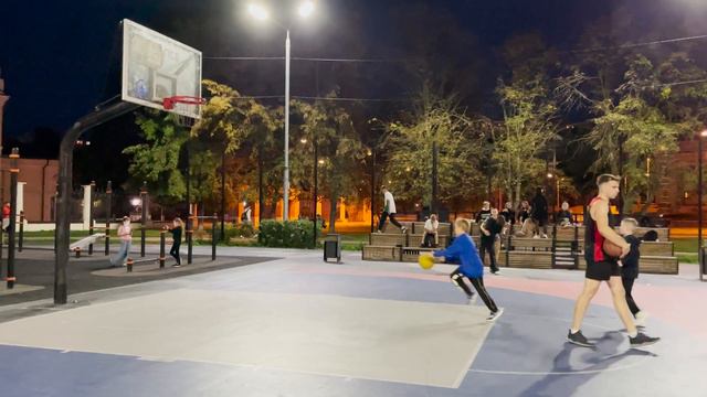 30000 БРОСКОВ В КОЛЬЦО или моя любовь к БАСКЕТБОЛУ смотреть онлайн