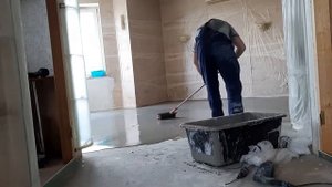 Основит наливной пол.витонит 3000 тысячи круче,но не дать слой(((