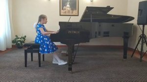 В. Коровицын. Первая проталинка. Исполняет ученица 1-го класса Деревенко София.