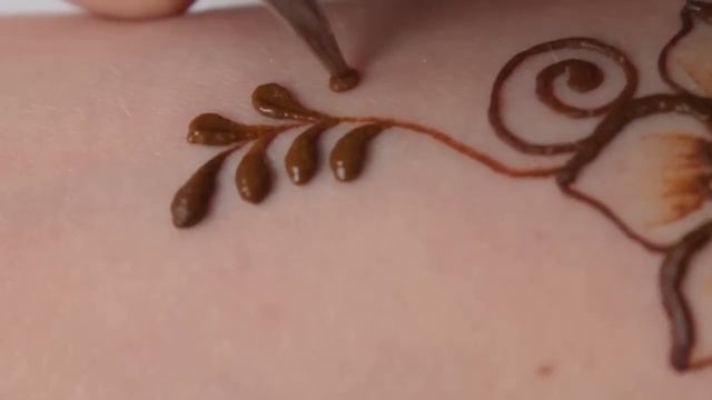 Как нарисовать капли в мехенди/ Мехенди для начинающих смотреть онлайн