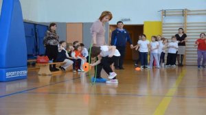 Весёлые старты 2 класс.mp4