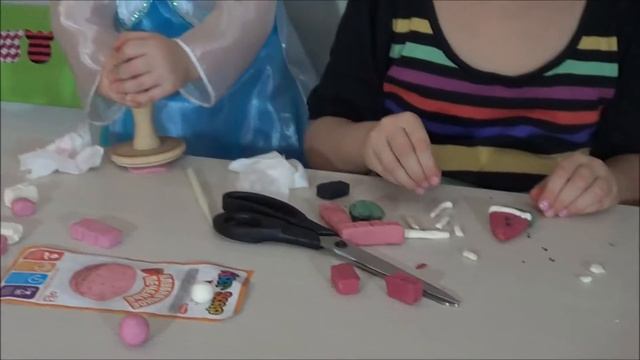 ПЛАСТИЛИНОВОЕ МЫЛО/ Наша сестренка  ВЕРОЧКА приехала в гости/ Штучки на все ручки смотреть онлайн