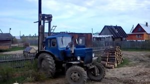 Электрический столб, простым трактором, за три минуты.