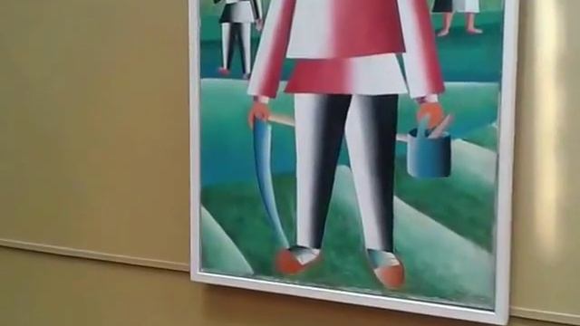 КАЗИМИР МАЛЕВИЧ "ДЕВУШКА С КРАСНЫМ ДРЕВКОМ", "НА СЕНОКОСЕ", "ЖЕНЩИНА С ГРАБЛЯМИ" смотреть онлайн