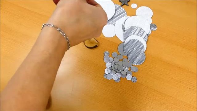 DIY: Новогодняя ёлочка из гофрированного картона. Мастер класс.