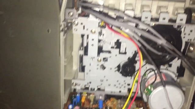 Как сделать ayx , аукс на музыкальном центре Elenberg mc 4005, как оживить центр, установка и пайка